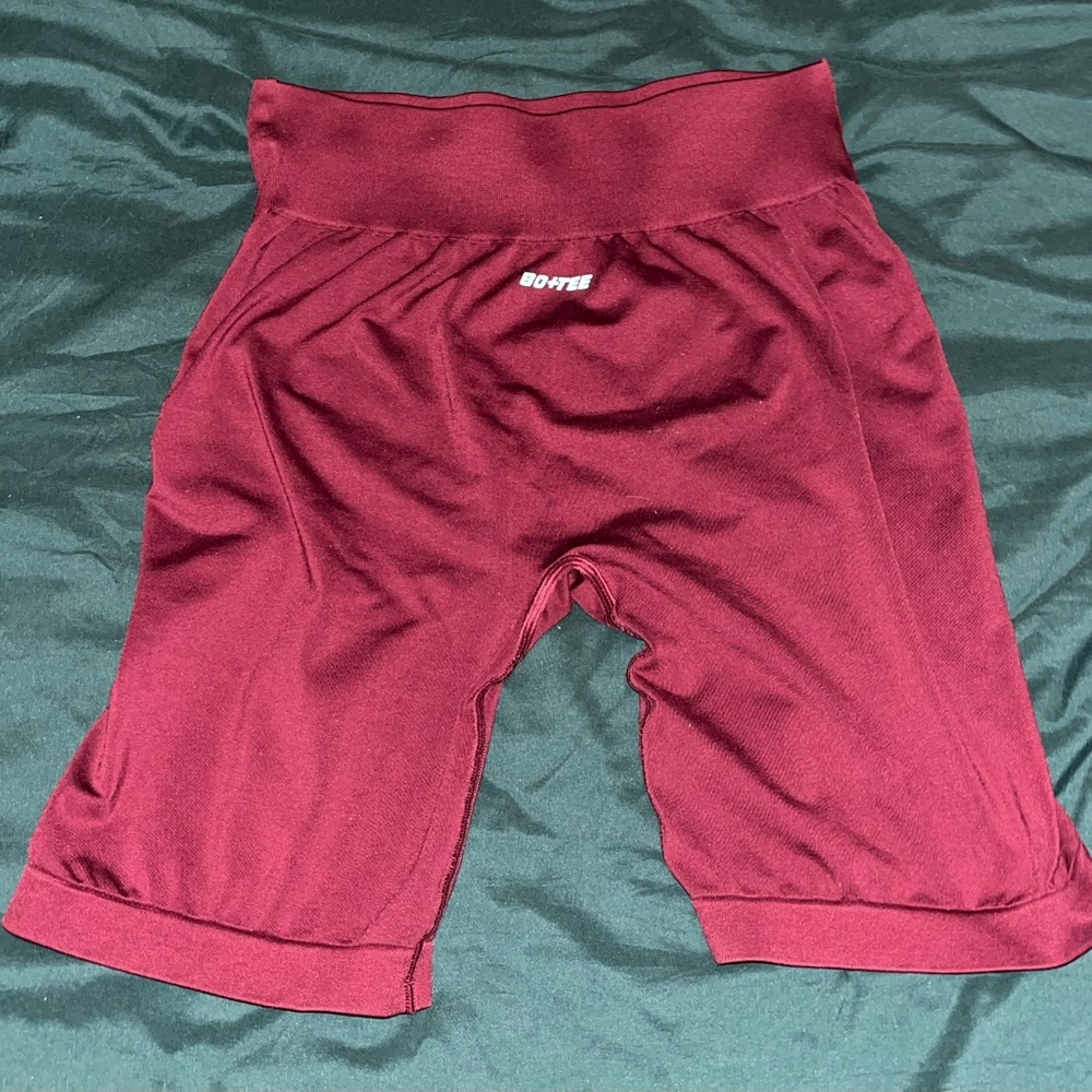Bo&Tee Women's Burgundy Bike Shorts